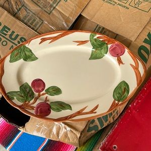 Testing to see if anyone wants these apple dishes